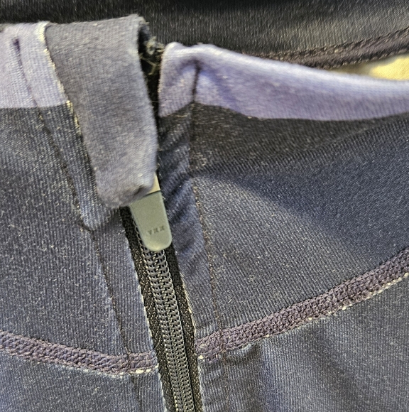 Krimson Klover Base Layer Top Size Medium - Picture 6 of 16